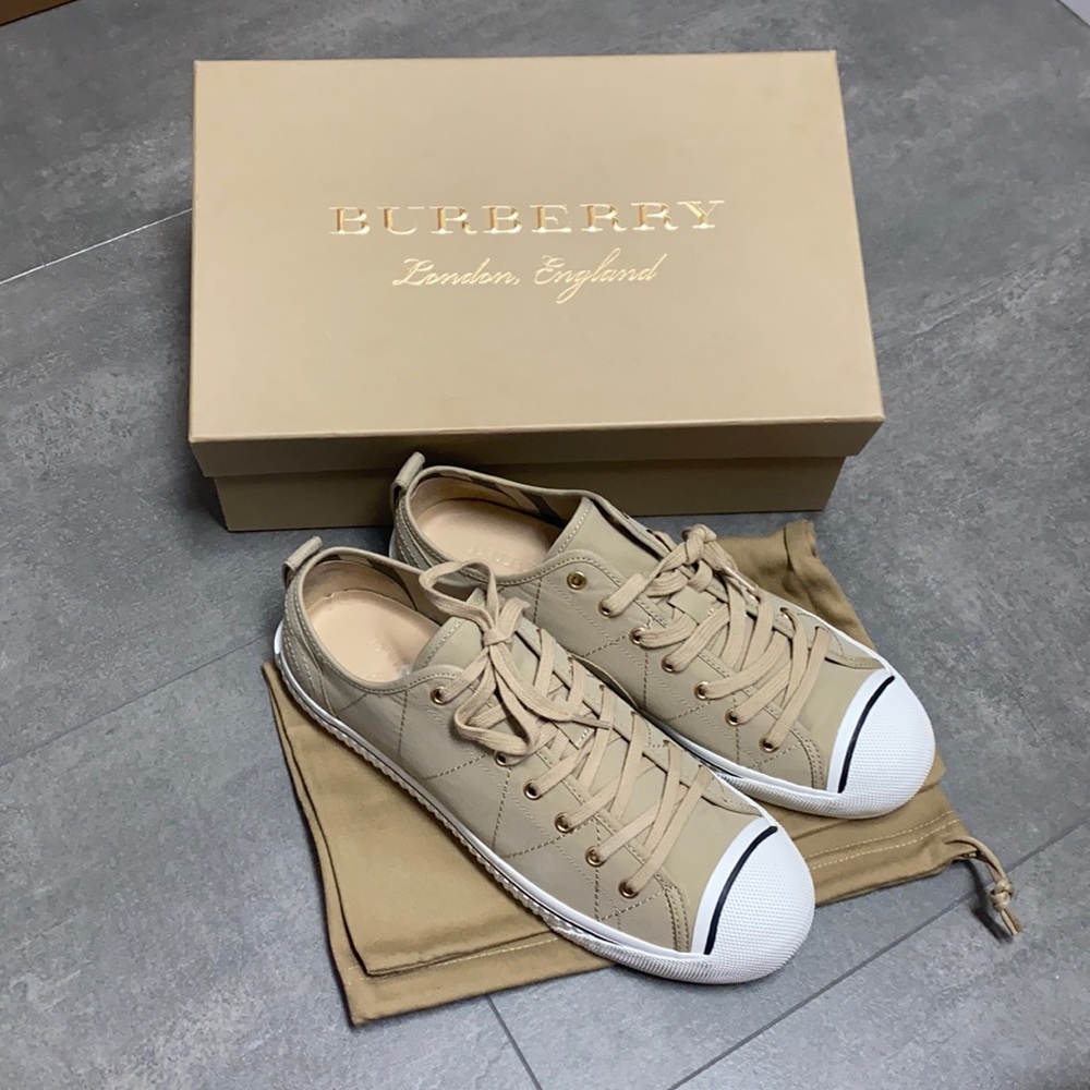 Brand New In Box Authentic Burberry Kilbourne Sneakers